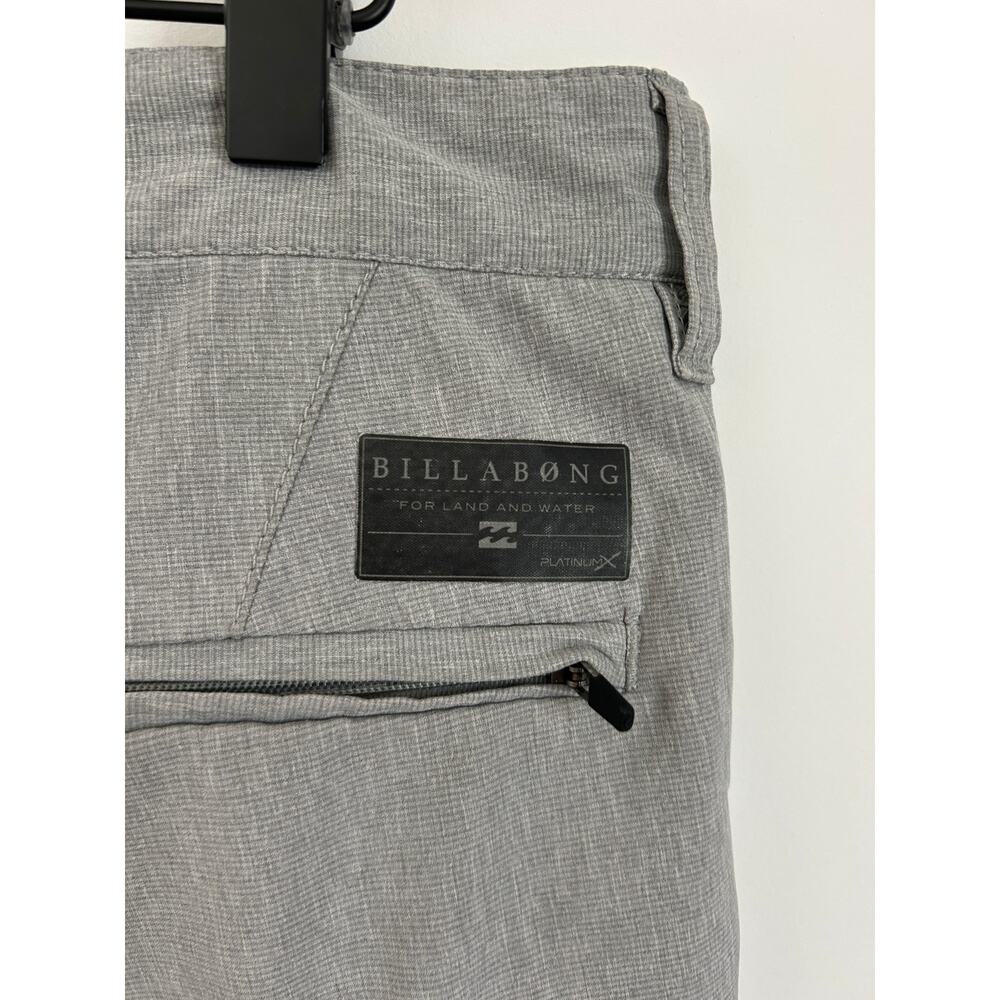 Billabong Men's Gray Hybrid Shorts - Size 30 - Picture 9 of 12